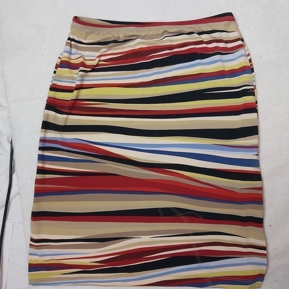 BCBGMAXAZRIA Striped Pencil skirt - Picture 6 of 9